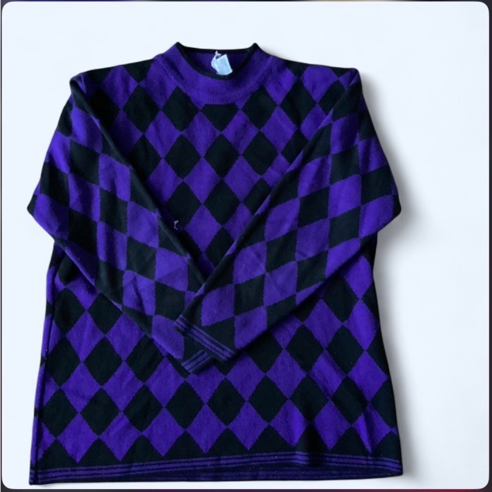 Adolfo Men's Black and Blue Argyle Crewneck Sweater